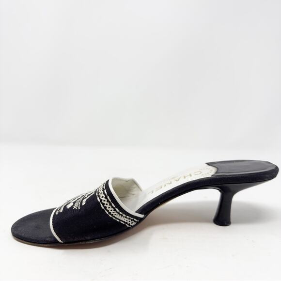 Chanel Vintage Black Embroidered Logo Slide Heels Size 37.5 - Picture 8 of 12